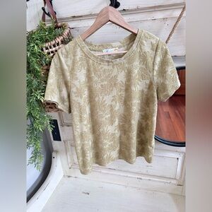 C&C California Light Olive Patterned Short Sleeve Top